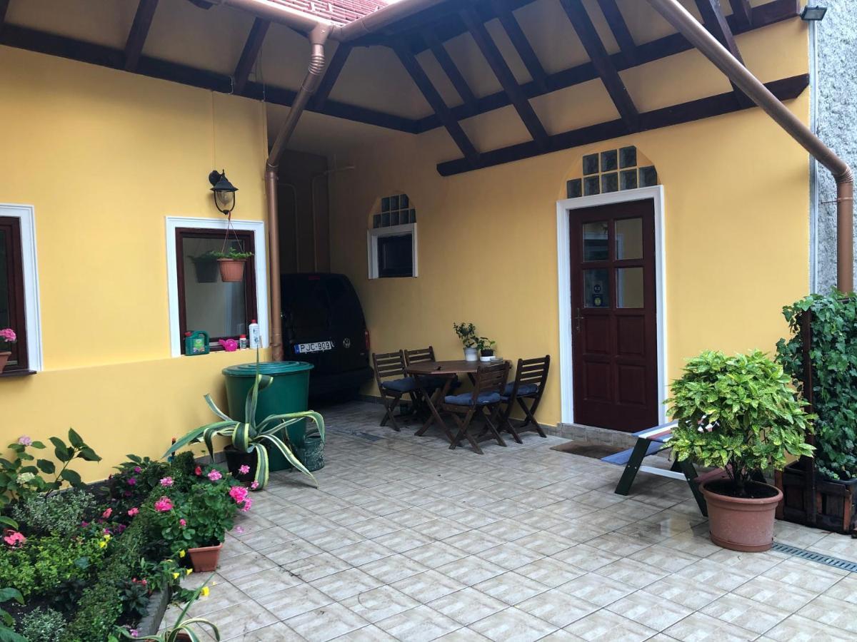 Rigo Lak Apartment Miskolc Exterior photo